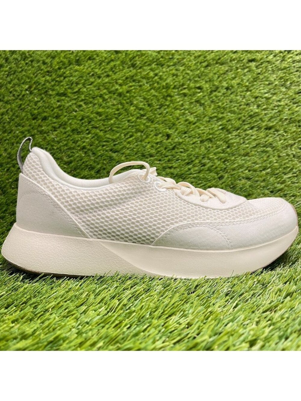 Allbirds Courier Womens Size 9 Natural White Athletic Running Shoes Sneakers